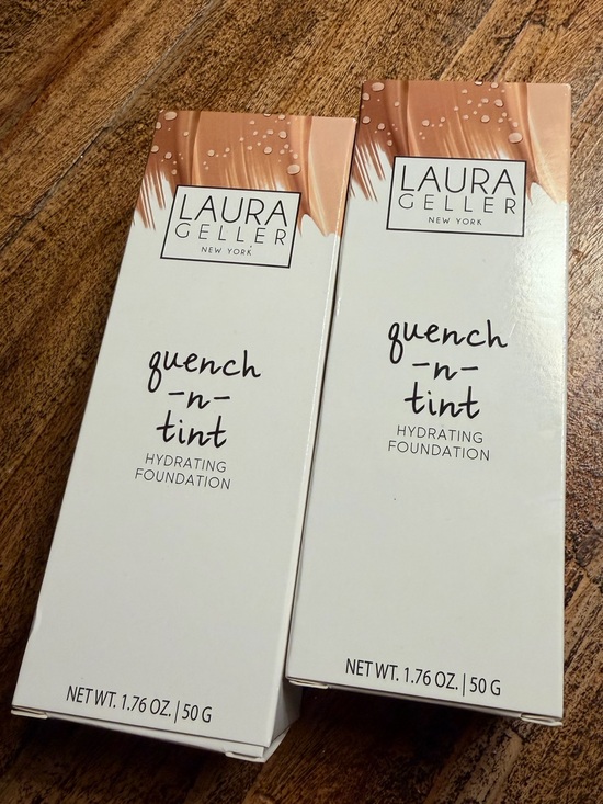 Laura Geller Other - Laura Geller set of 2 “Quench n’ Tint” hydrating foundation in light color